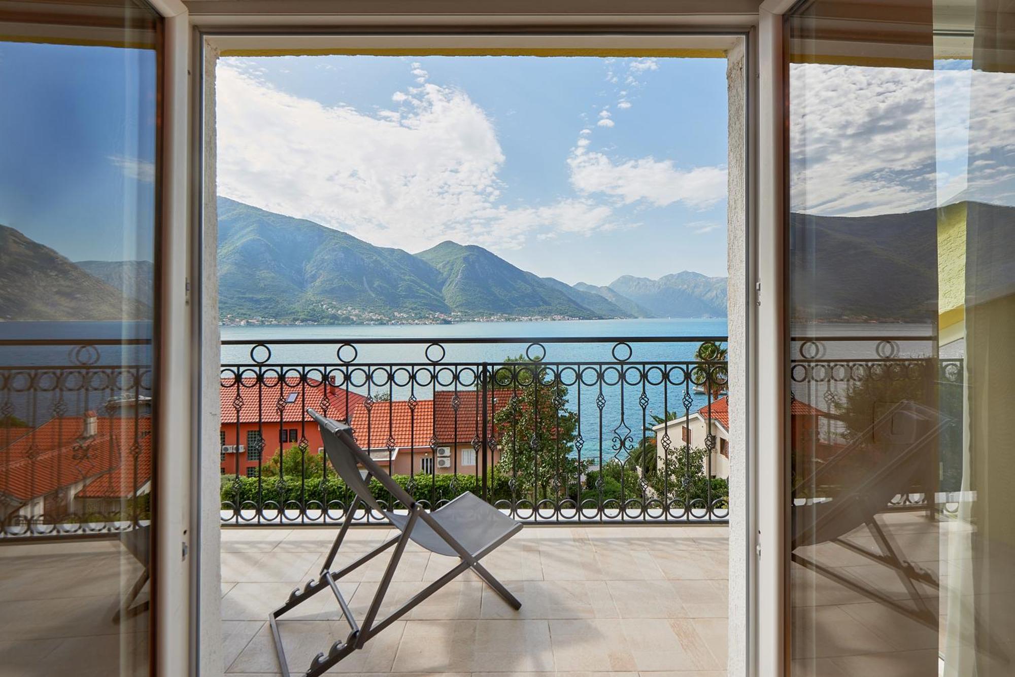 2Montenegro Mimoza Apartments Dobrota Zewnętrze zdjęcie