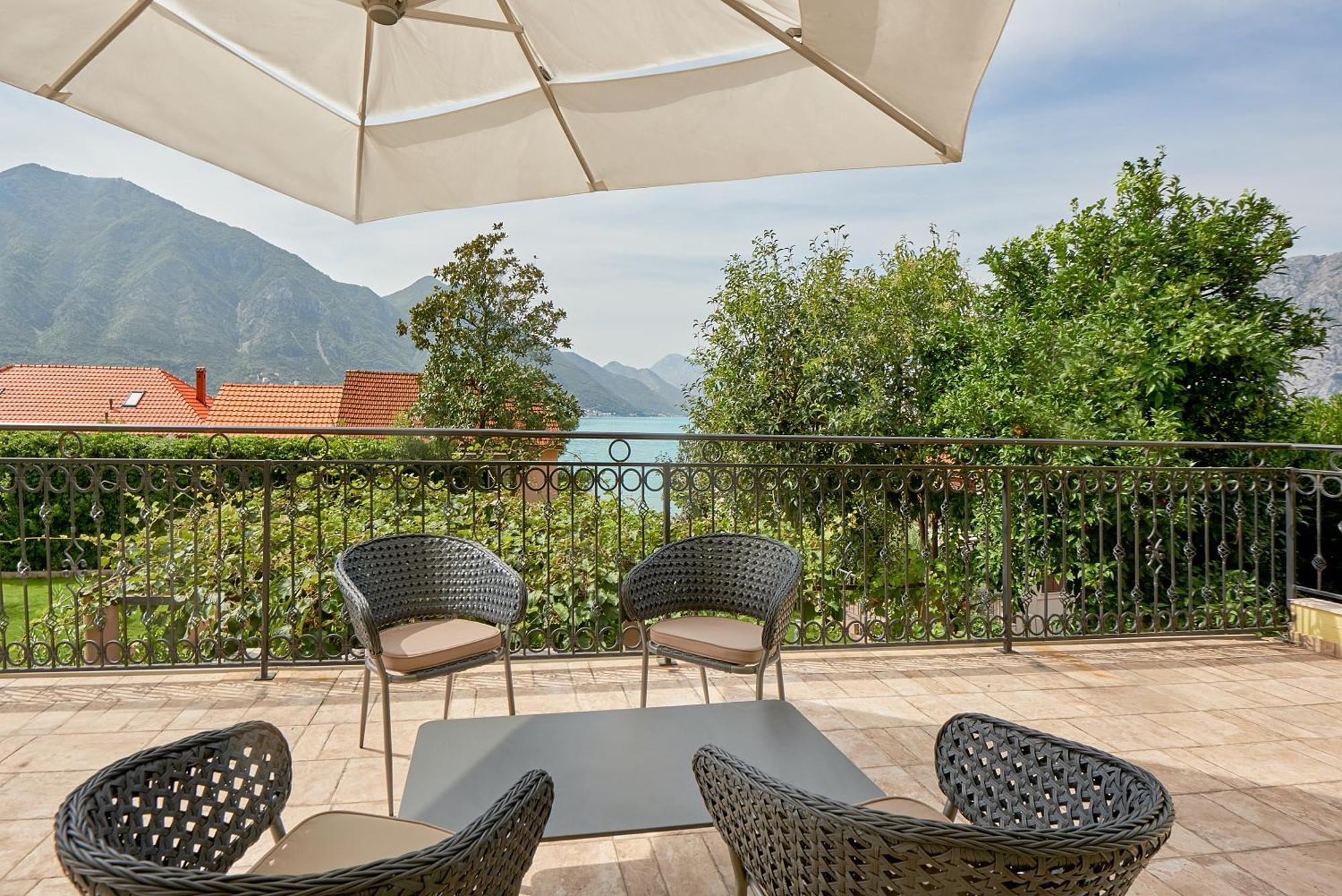 2Montenegro Mimoza Apartments Dobrota Zewnętrze zdjęcie